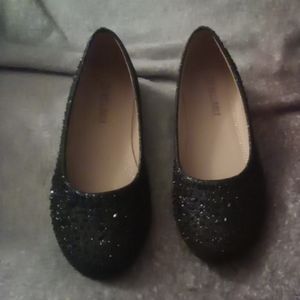Black dress shoes